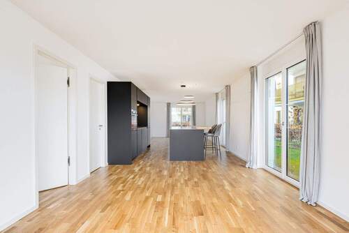 großzügiger Wohn-Koch-Essbereich - 4 Zimmer Etagenwohnung in Landsberg am Lech
