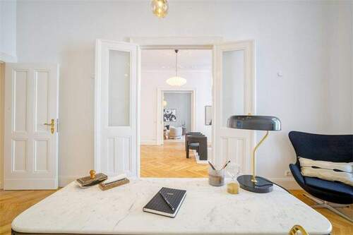 Wohnraumperspektive - Xantener Luxury Carré: 250 m² Altbauwohnung im Herzen der City-West