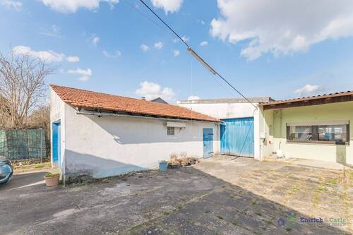 Garage/Scheune - 5 Zimmer Einfamilienhaus zum Kaufen in Selzen