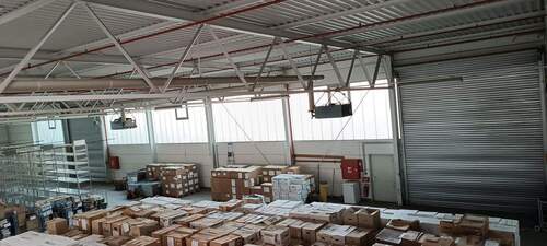 Seite mit Toren - Halle in Darmstadt