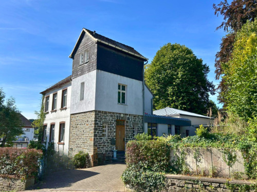 Außenansicht - Altes Herz trifft neuen Glanz - Altbau mit modernem Anbau für Ihre Selbstverwirklichung