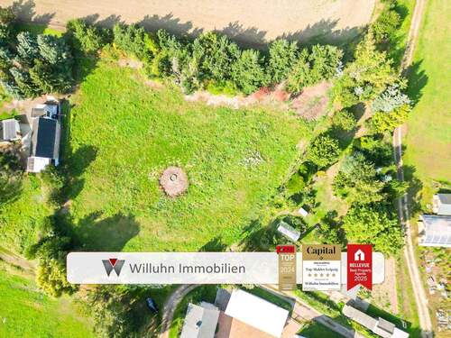 Großzügiges Grundstück - Ruhiges Baugrundstück zwischen Leipzig und Dresden -teilbar- Bauvorbescheid für 3 Einfamilienhäuser