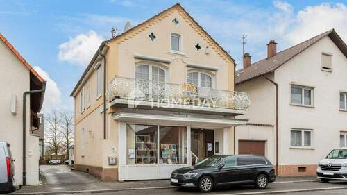 Außenansicht 1 - MFH mit 2 WE + Gewerbe, 1.094 Quadratmeter Grundstück, leerstehend mit Perspektive