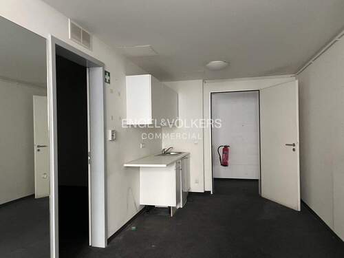 Nebenflächen - Gewerbeobjekt (Büro, Produktion, Verkauf) in Berlin