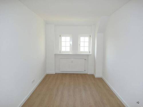 schmales Schlafzimmer - 