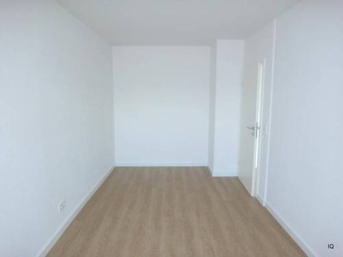 schmales Schlafzimmer - 