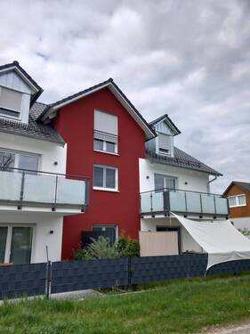 20250422_140708.jpg - Hochwertige 4 Zimmer- DG- Wohnung mit Balkon und EBK