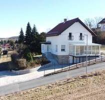 Modernisiertes Einfamilienhaus mit Energieklasse A, Wärmepumpe, Wintergarten und großem Grundstück - Kraftsdorf Harpersdorf