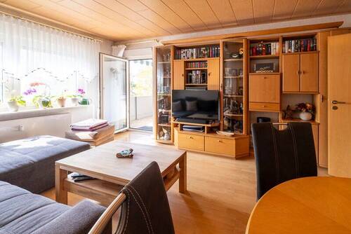 Wohnzimmer.jpg - 3 Zimmer Etagenwohnung in Nürnberg