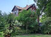 Ansicht vom Park.jpg - Fachwerkgebäude am Wilhelmsgarten - Bad Bevensen, Nähe Bahnhof