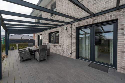 Terrasse mit Glasdach - 
