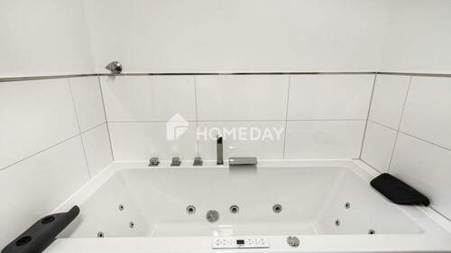 1. OG Badezimmer 3 - 