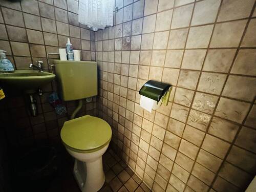 WC - 