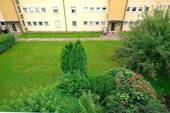 Blick vom Balkon- ins Grün - 