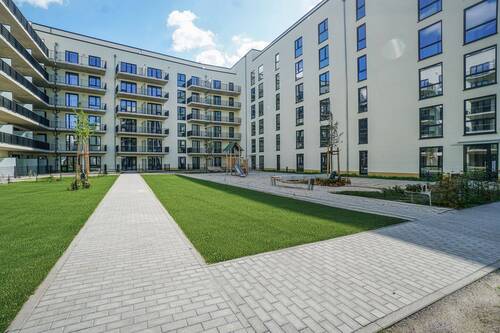 Bild 2 - 4 Zimmer Etagenwohnung zur Miete in Berlin