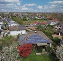 Wohnhaus mit Vogesenblick auf großem Grundstück. - Buggingen