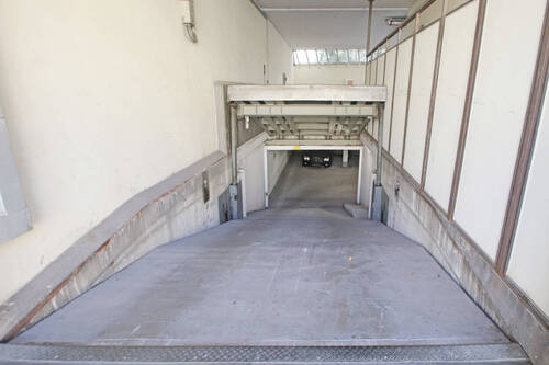 Tiefgarageneinfahrt - 