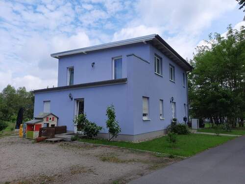 Seitenansicht - 5 Zimmer Einfamilienhaus zum Kaufen in Schwerin