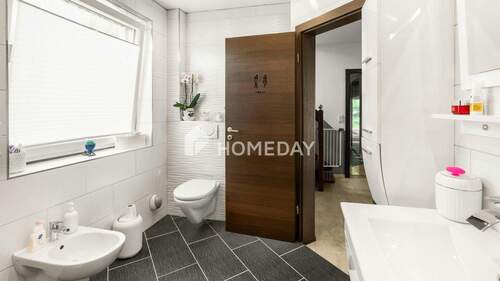 1. OG Badezimmer 2 - 