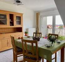 Gepflegte 3-Zimmer-Wohnung mit Balkon und Garage - in schönem 6-Familienhaus in Reichelsheim - Reichelsheim / Beienheim