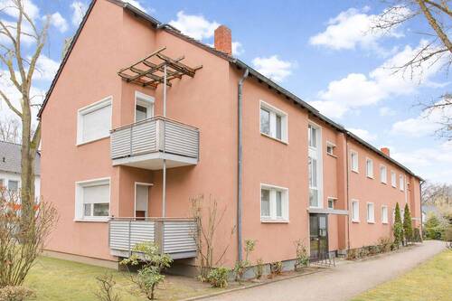 Außenansicht - Attraktive Wohnung am Salzteich - saniert, ruhig gelegen & sofort bezugsbereit
