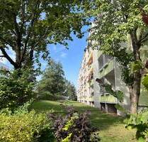 Neuer Fußbodenbelag ... Bad mit Wanne ... Balkon - Chemnitz Kappel