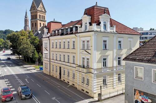Vorderansicht - 1 Zimmer Mehrfamilienhaus, Wohnhaus zum Kaufen in Landshut