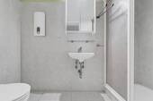 Gäste WC mit Dusche - 