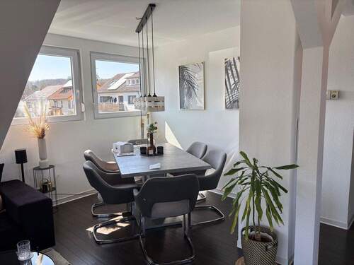 Esszimmer - Schöne und helle 2,5 Zimmerwohnung in traumhafter Lage