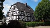 Außenansicht Kirchplatz - 1 Zimmer Mehrfamilienhaus, Wohnhaus zum Kaufen in Meschede