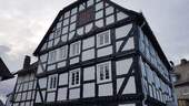 Außenansicht - 1 Zimmer Mehrfamilienhaus, Wohnhaus in Meschede
