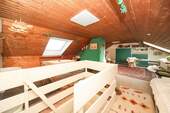 Dachgeschoss ausgebaut (Nutzfläche) - 