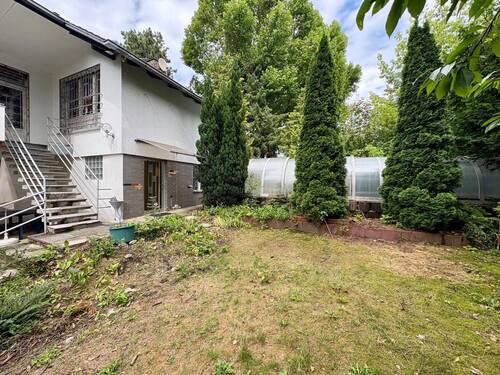 Grundstück mit Abrisshaus - 