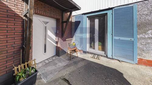 Hauseingang - 5 Zimmer Einfamilienhaus in Eisenberg