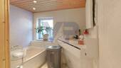 Bad EG - Einfamilienhaus mit 133,70 m&sup2; in Eisenberg zum Kaufen