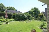 Blick in den Garten von der Terrasse - 