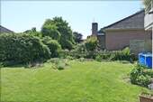 Unterer Garten vor der Terrasse - 