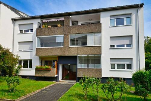 Eingang Haus Nr. 5
- Wohnen Sie dort, wo andere Urlaub machen!