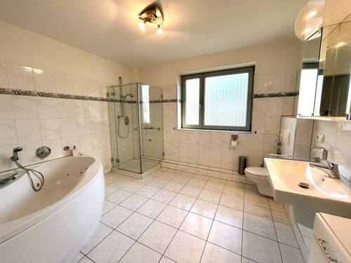 Badezimmer EG - 