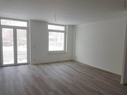 Büro Straßenseite_ - Exklusive Büroräume mit Balkon, Fußbodenheizung und Fahrstuhl - barrierefrei!