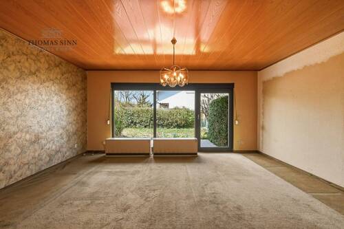 EG: Wohn-/Esszimmer der Raum für Ihre Familie - 