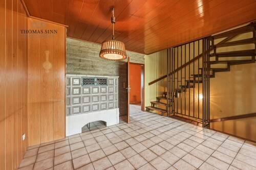 EG: Wohn-/Esszimmer Platz für einen großen Esstisch - 