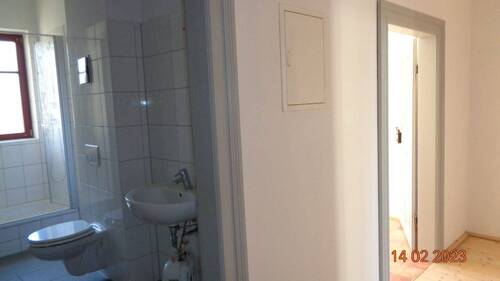 Flur Bick Bad u. Küche.JPG - 