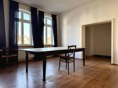 Zimmer Erdgeschoss / Essbereich - 