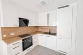 Moderne Einbauküche - 2 Zimmer Etagenwohnung in Berlin