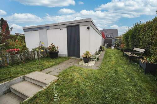 Garage Gartenansicht - 