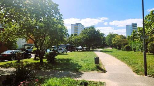 Grünstreifen direkt vorm Haus - Etagenwohnung mit 111,40 m² in Oberursel zum Kaufen