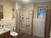 Haupt Bad m großer Dusche - 