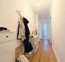 Gemütliche Altbauwohnung - 1. OG mit Einbauküche und Balkon! - Elmshorn