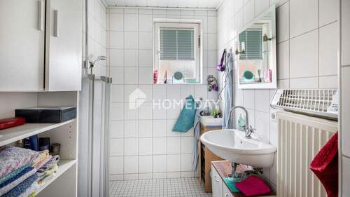 EG Badezimmer 1 - 